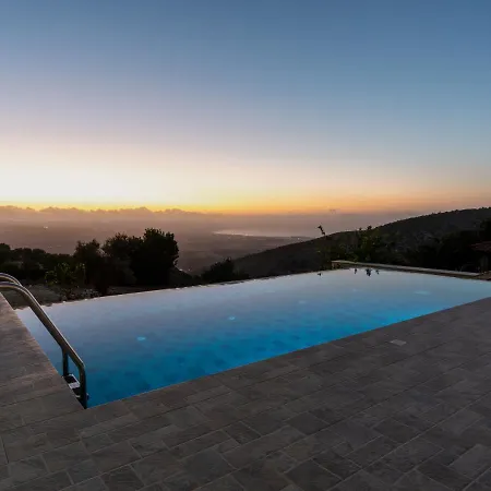 Дом отдыха Sanders View Peristerona (Paphos)